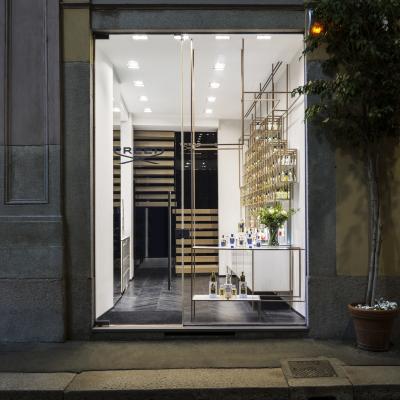 Creed Boutiquemilano Window01